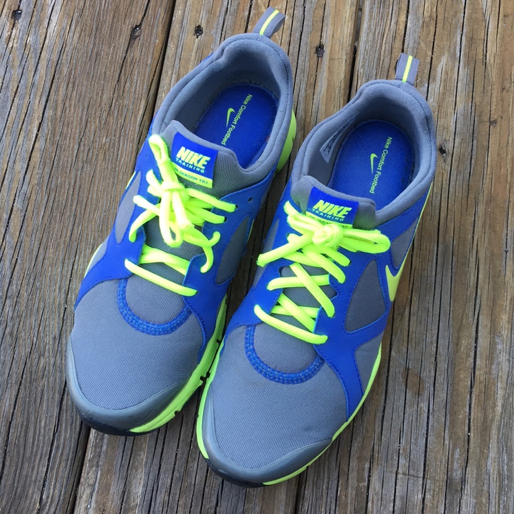 Like new - Women’s Nike’s!!!!! TR2 size 9